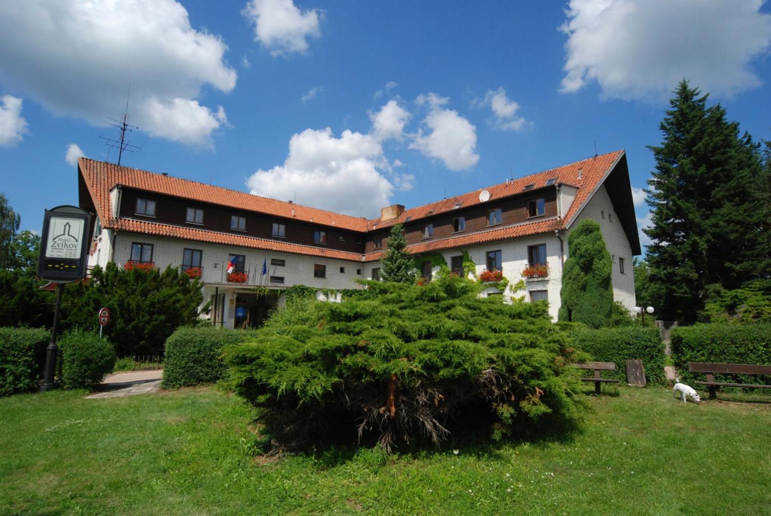 Resort Hotel Zvikov Zvikovske Podhradi Luaran gambar