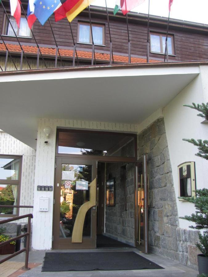 Resort Hotel Zvikov Zvikovske Podhradi Luaran gambar