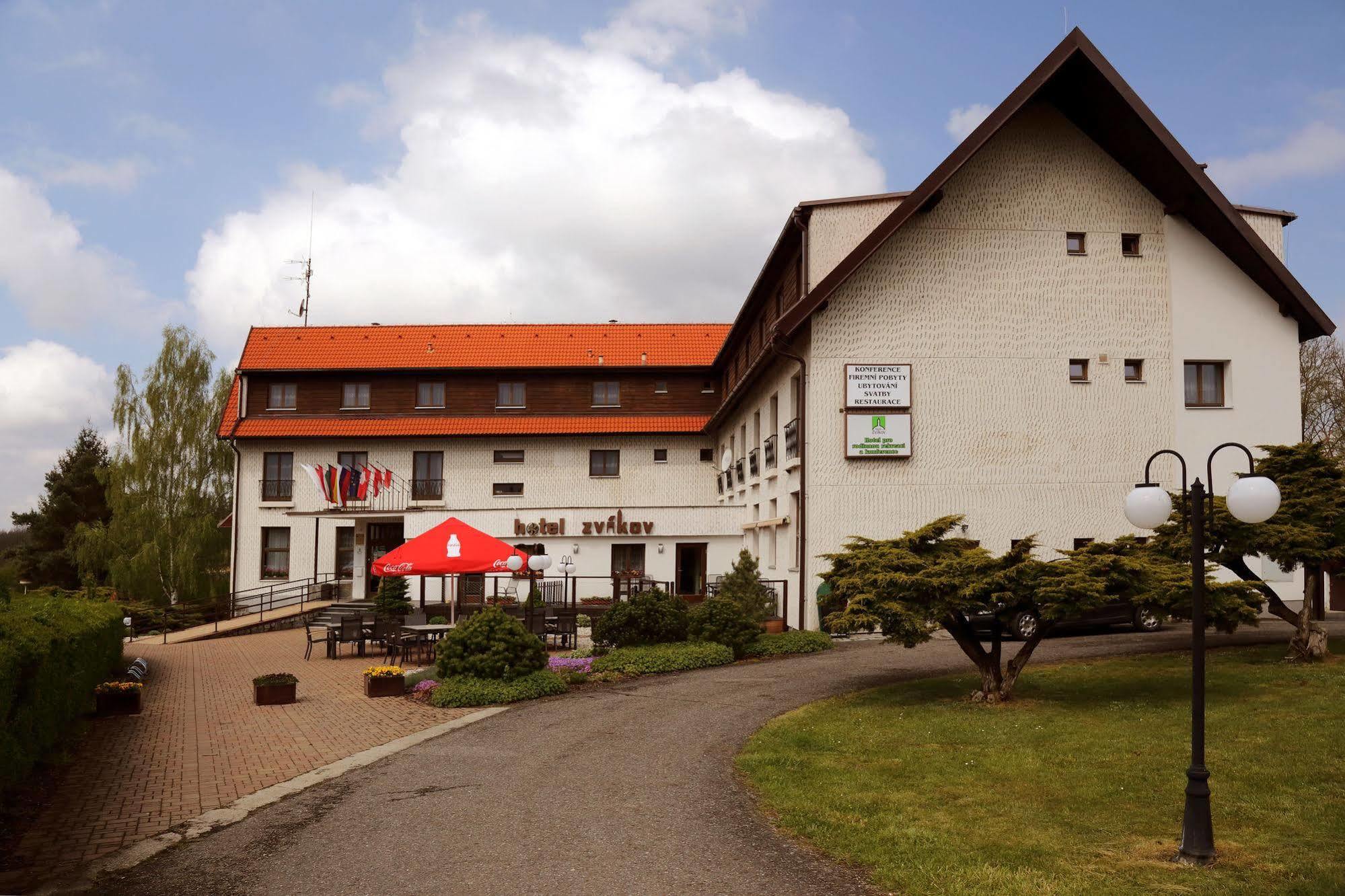 Resort Hotel Zvikov Zvikovske Podhradi Luaran gambar
